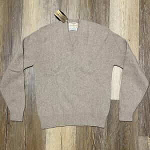 VTG 60s Arrow Cum Laude V Neck Sweater 100% Lambswool M Ivy League NWT NOS RARE